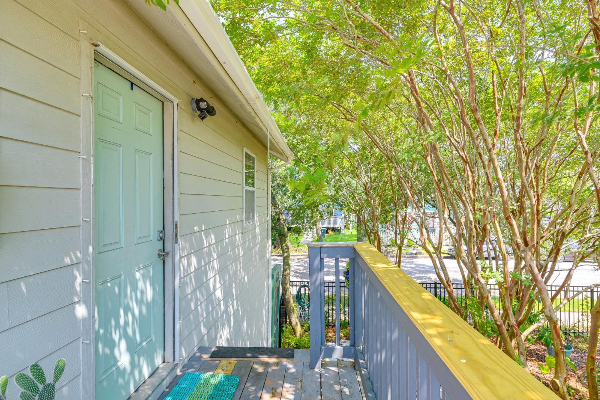 Cozy Galveston Apartment With Private Beach Pass! Dış mekan fotoğraf